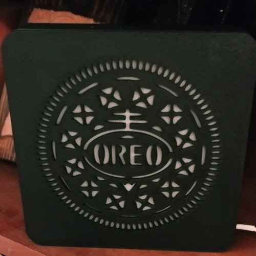 3D Εκτυπωμένο Φωτιστικό μπισκότο Oreo, φιλικό προς το περιβάλλον υλικό PLA