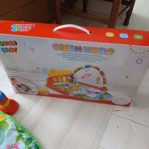 Baby play gym like new