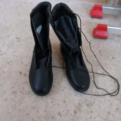 Military boots new, size 44, black