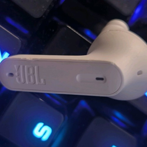 JBL Bluetooth wireless left earbud like new