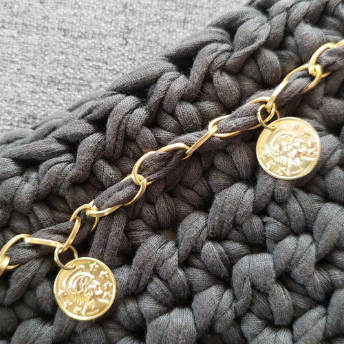 Handmade knitted black bag with gold chain and zipper new