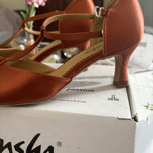 Dance shoes 7M leather used size 39