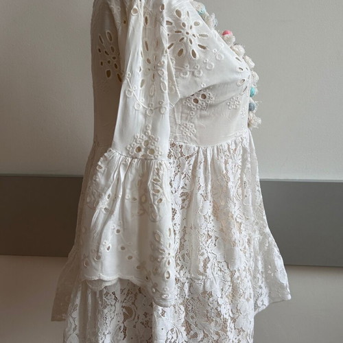 Lace tunic like new, white, size S/M