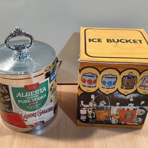 Decorative plastic ice bucket with box new