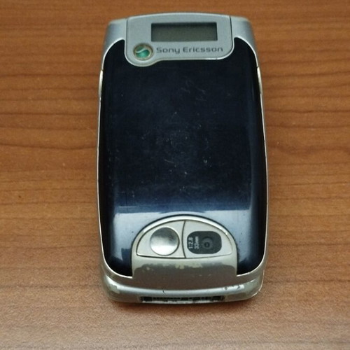 Sony Ericsson Z600 used, condition unknown