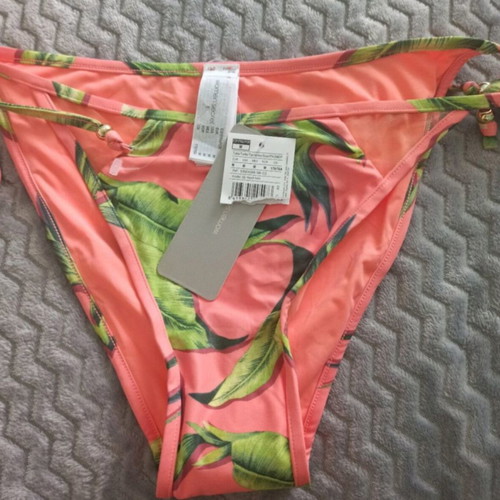 Bikini women'secret bottom new, size M, multicolor