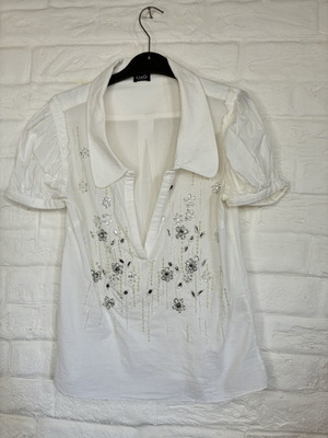 Dolce&Gabbana hand made blouse like new, white, sizes S and M
