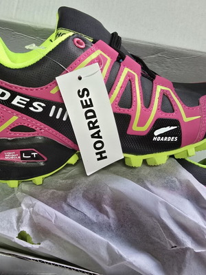 Women's athletic shoes new, size 36, multicolor