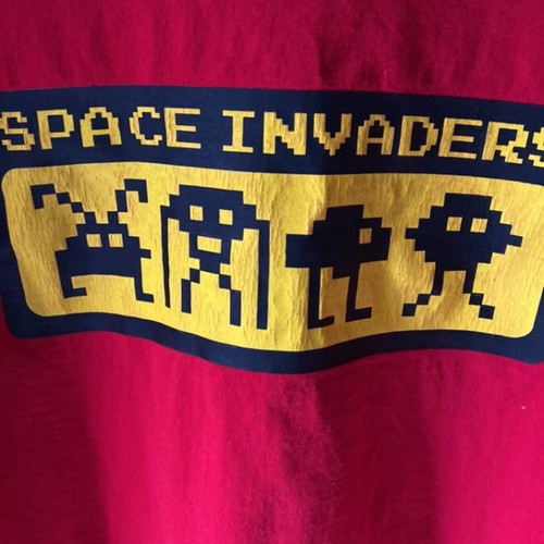 Long-sleeve Space Invaders shirt used, red, size M, 100% cotton