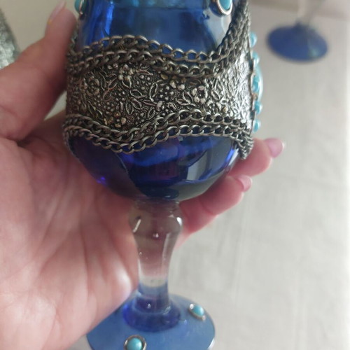 Indian glass jug set with 6 glasses decorated with alpaca and turquoise stones