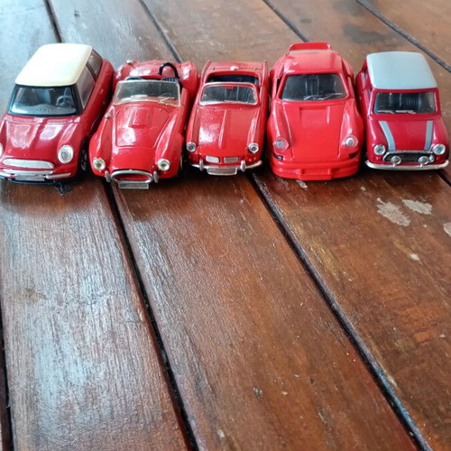Toy cars like new, pack of 5