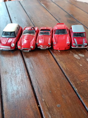 Toy cars like new, pack of 5