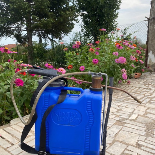 Sprayer for spraying like new, 20-liter capacity