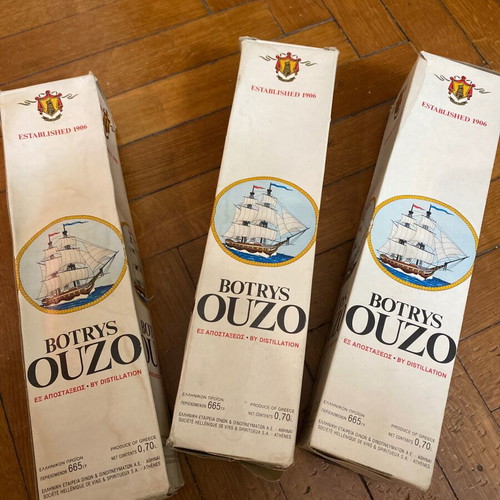 Botrys Ouzo used empty vintage bottles 0.7L pack of 3, 1982