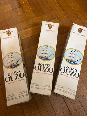 Botrys Ouzo μεταχειρισμένες κενές φιάλες vintage 0,7L πακέτο 3, 1982