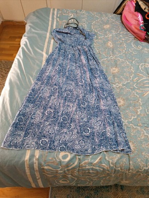 Maxi summer dress like new, white and blue, size M