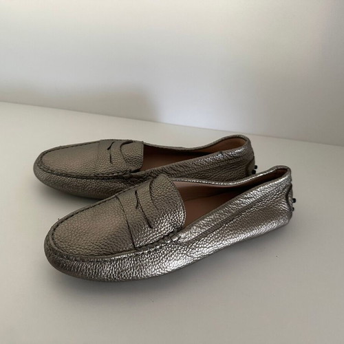 Tod's silver leather loafers Gommino, size 38