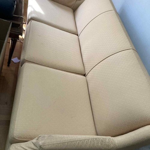 Beige living room set like new with 3-seater sofa and two armchairs