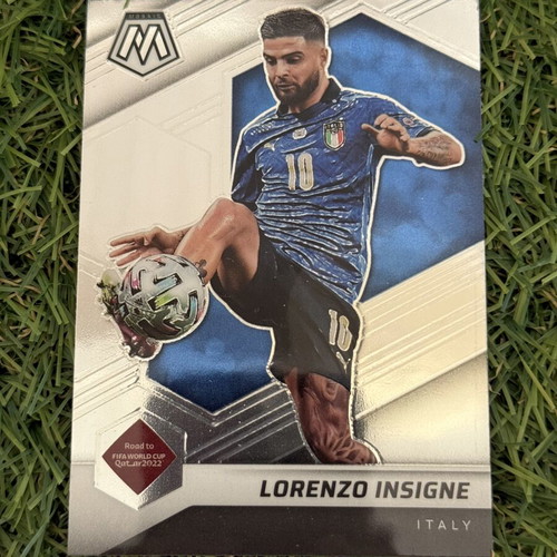 Panini Mosaic FIFA Road to the World Cup 2021-22 Lorenzo Insigne card