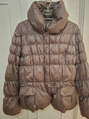 Stefanel winter jacket like new, size M, beige brown