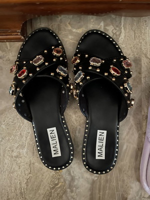 Flat slippers with stones size 37 like new, black multicolor