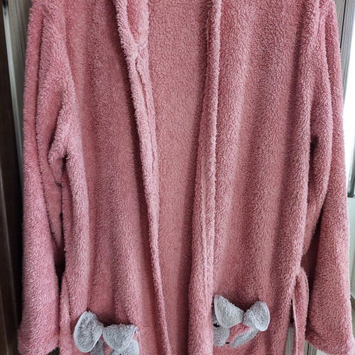 Fawn bathrobe used, pink fleece with belt and hood, size L