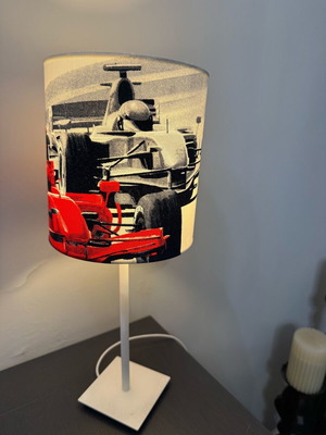 Children's table lamp with Formula 1 design like new