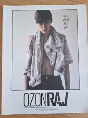 OzonRaw Magazine November 2011 issue used