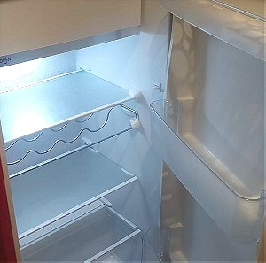 Ψυγείο Hisense κόκκινο, ενός έτους, ελαφρώς μεταχειρισμένο