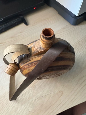 Traditional wooden cantata used with handmade engraving