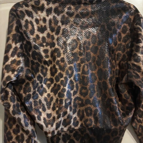 Leopard print pants and top set like new