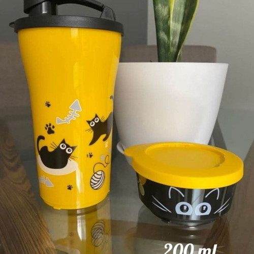 Gatitos Tupperware set of 2, new, BPA free, 800 ml bottle and 200 ml bowl