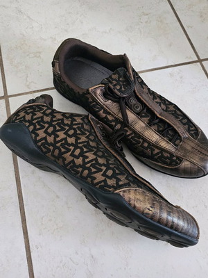 DKNY athletic shoes like new, brown, size 10 (EUR 41)