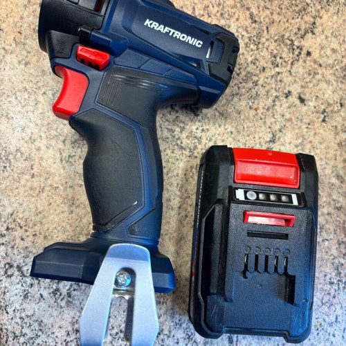 18 Volt screwdriver used with case, gearbox needs replacement
