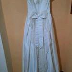 Silk wedding dress like new, satin with embroidered bust and stones