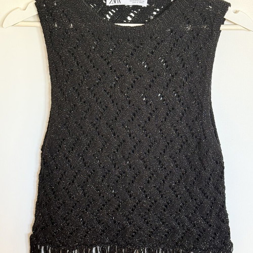 Zara knitted top with metallic yarn and fringes like new, size M
