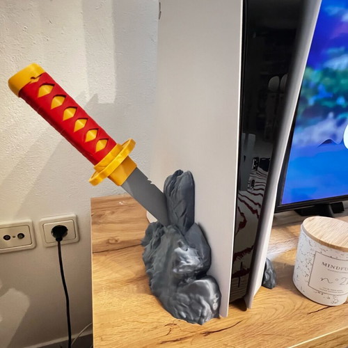 PlayStation 5 Ghost of Tsushima stand new, 3D printed with custom colors