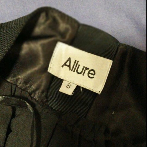 Black skirt like new, size S, with tulle for volume