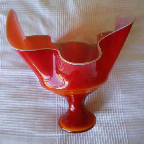 Vase in handkerchief shape like new