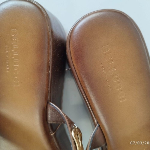 Bellucci sandals brown with golden details size 40 new