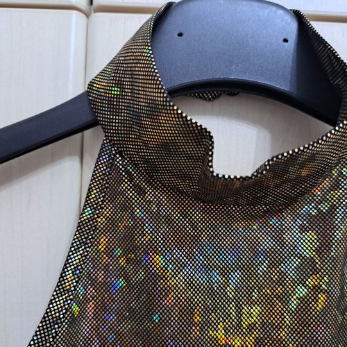 Sleeveless gold top new, size S