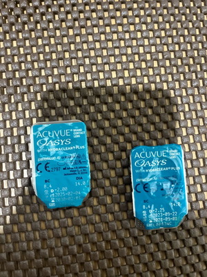 Φακοί επαφής Acuvue Oasys -2,00 και -2,25 καινούργιοι με μεγάλη ημερομηνία λήξης