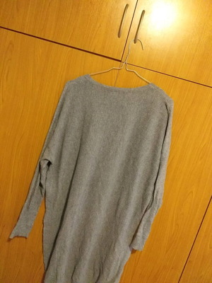 Wool sweater like new, one size