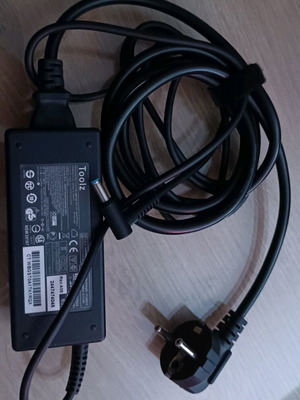 Toolz AC Adapter 65W like new