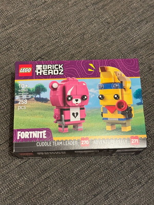 Lego 40760 Brickheadz Fortnite Cuddle Team Leader и Adventure Peely ново