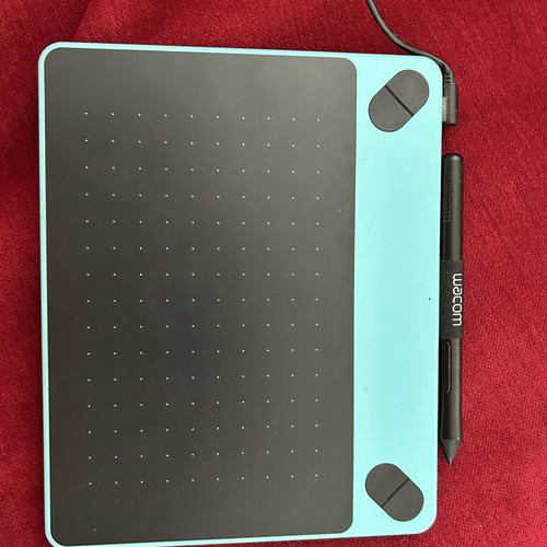 Wacom drawing tablet like new, computer connected