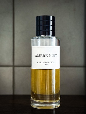 Dior Ambre Nuit Eau de Parfum 200ml σαν καινούργιο, περίπου 110ml