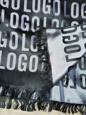 Шал Moschino от чист копър, като нов, черен