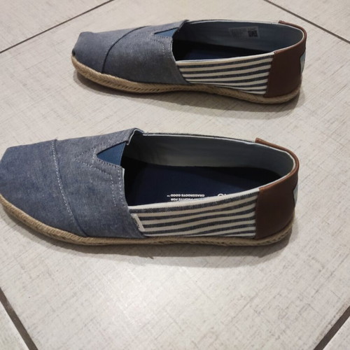 Toms men's espadrilles blue size 41, like new