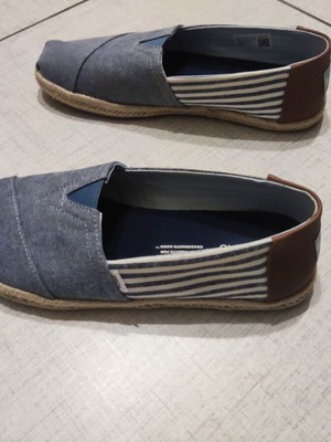Toms men's espadrilles blue size 41, like new